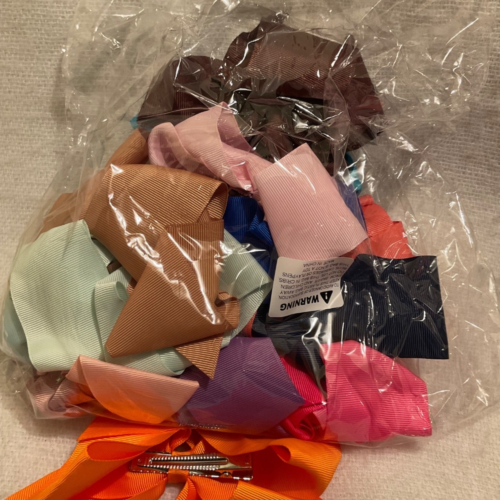 Hair Accessories Lot Cloth Clips / Silvertone Metal Styling Clips NEW - Picture 15 of 16